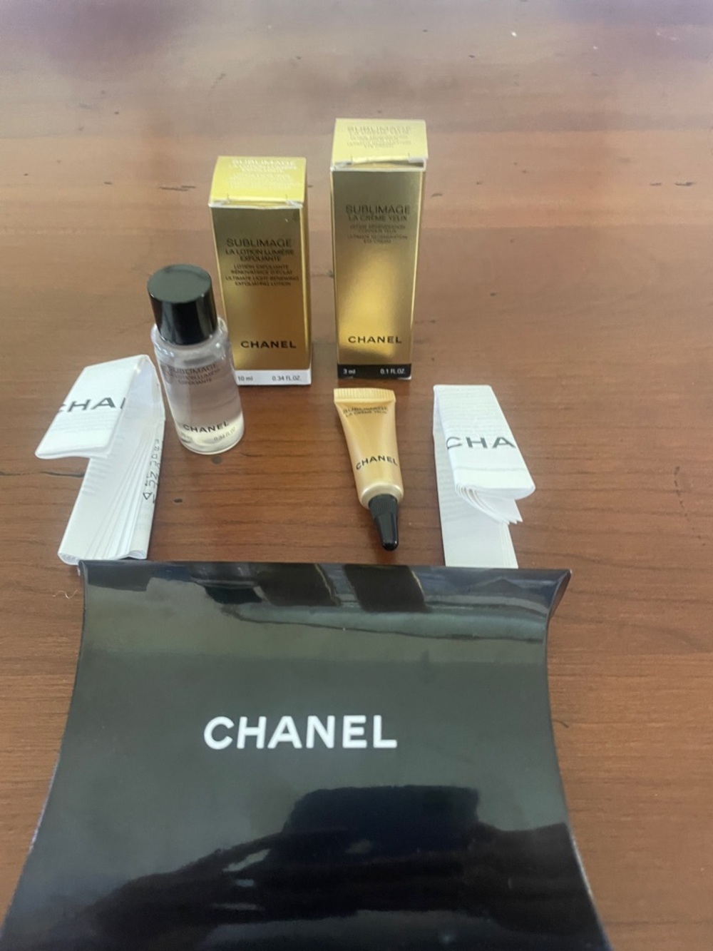 CHANEL Gold and Black Sublimage Sample Set